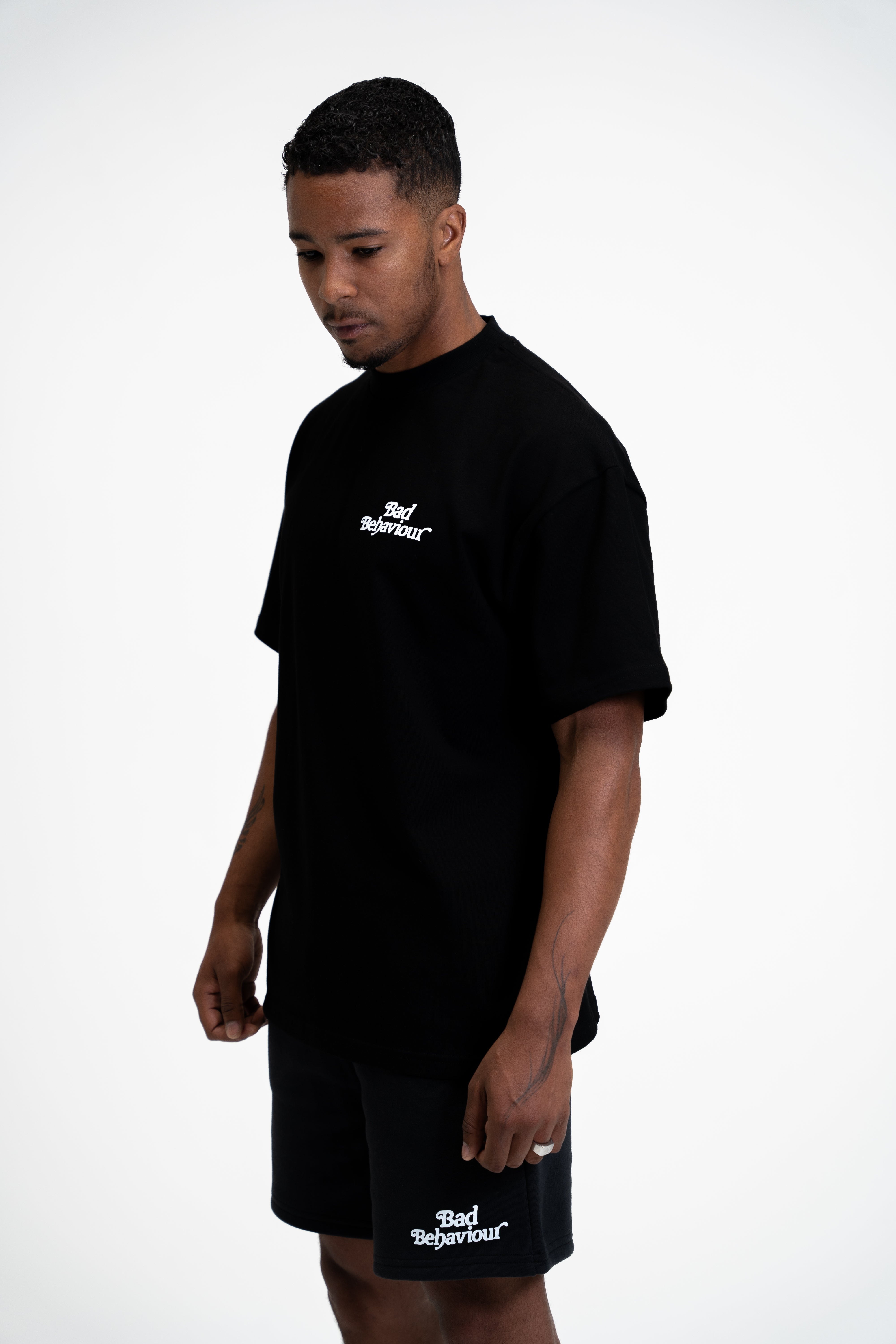 Essential T-Shirt Black