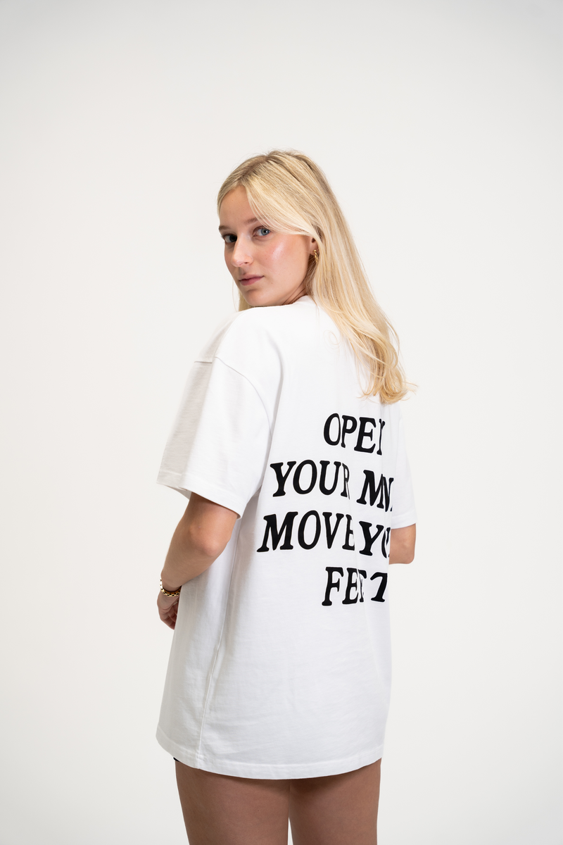 'Move Your Feet’ T-shirt white/black